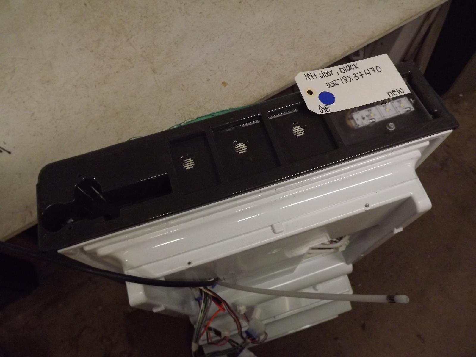 GE Refrigerator WR78X37470 Left Door (black) New GE Refrigerator WR78X37470 Left Door (black) New